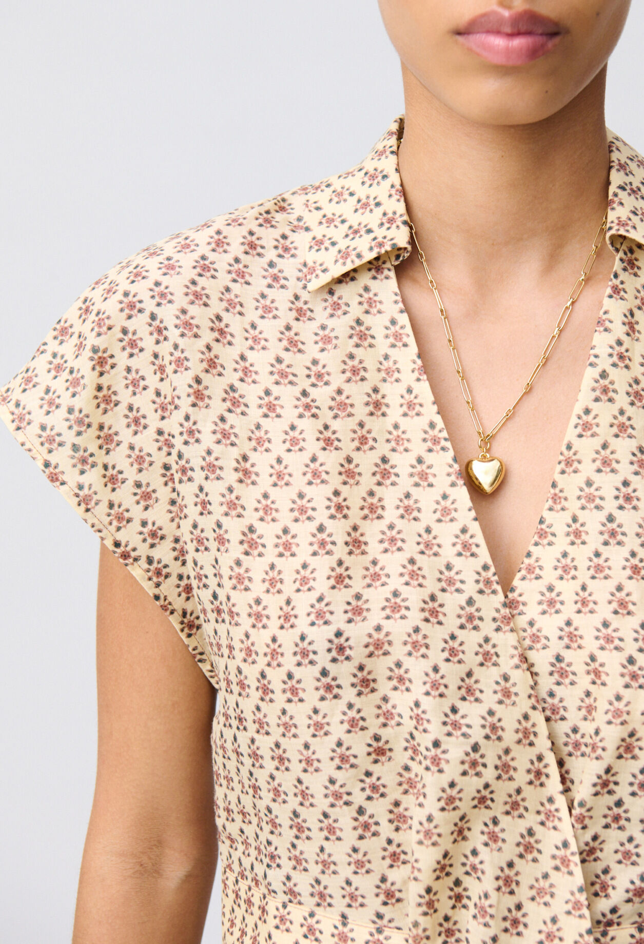 Short fluid shirt 3 Short fluid shirt