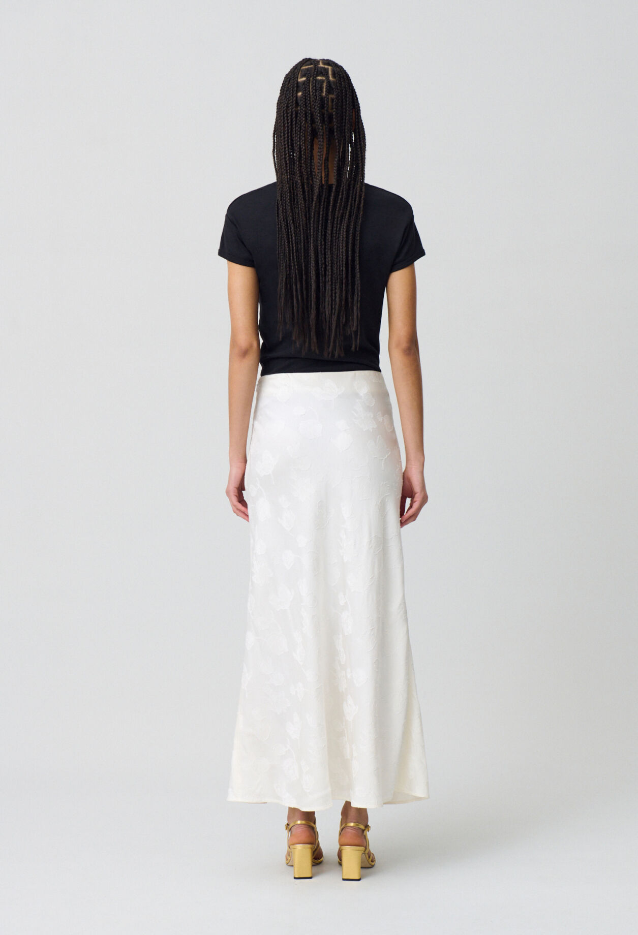 Mid-length flowy satin skirt 5 Mid-length flowy satin skirt