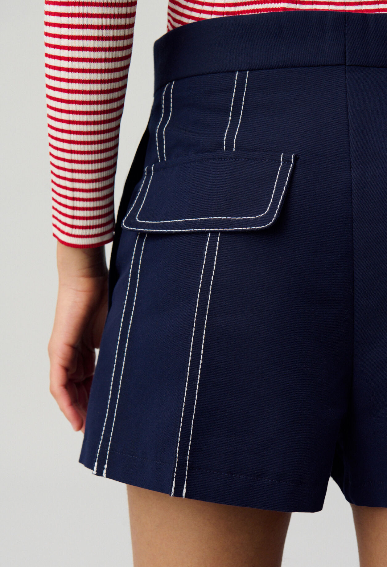 Pleated Contrast Shorts 4 Pleated Contrast Shorts