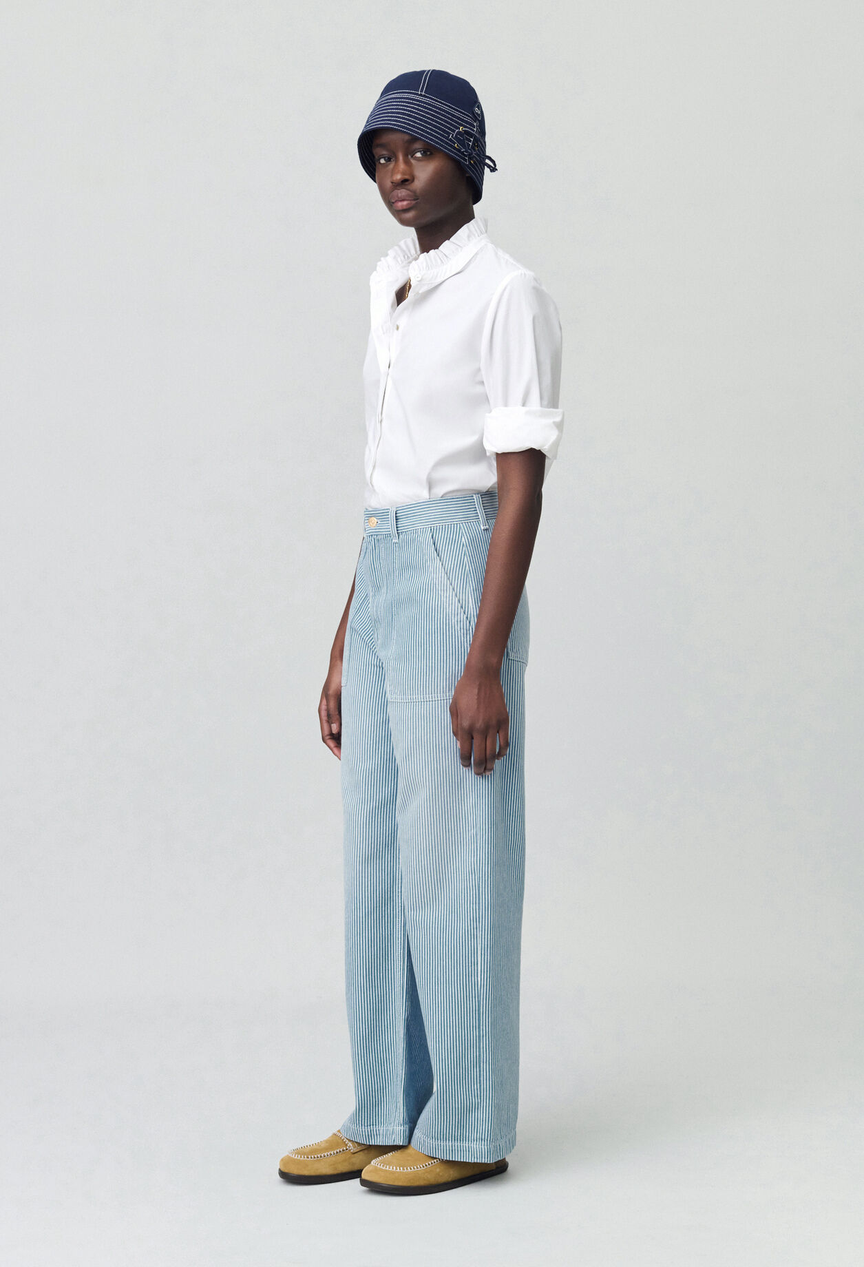 Wide-leg Faded Jeans 3 Wide-leg Faded Jeans