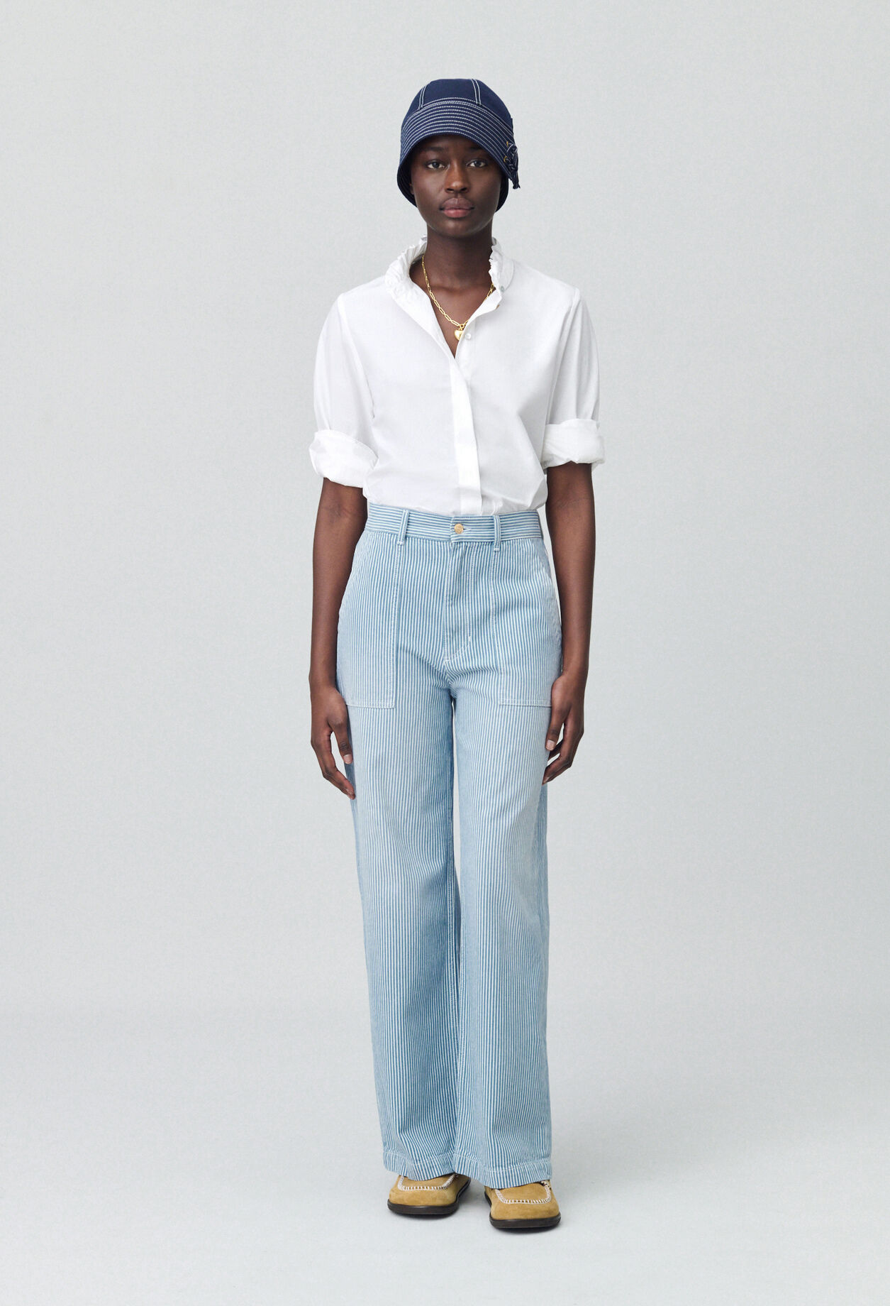 Wide-leg Faded Jeans 8 Wide-leg Faded Jeans
