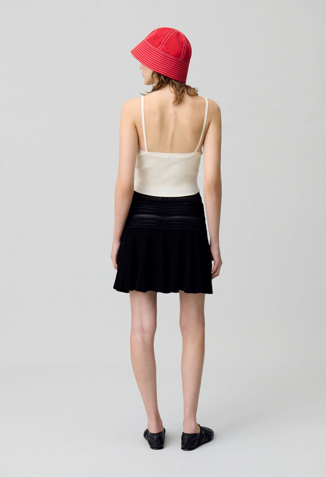 Fine Knit V-Neck Top 5 Fine Knit V-Neck Top