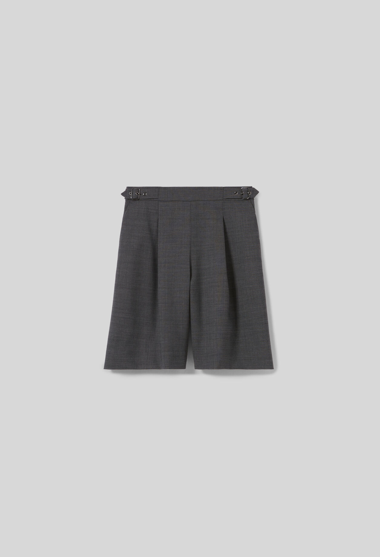 Pleated Bermuda Shorts 8 Pleated Bermuda Shorts