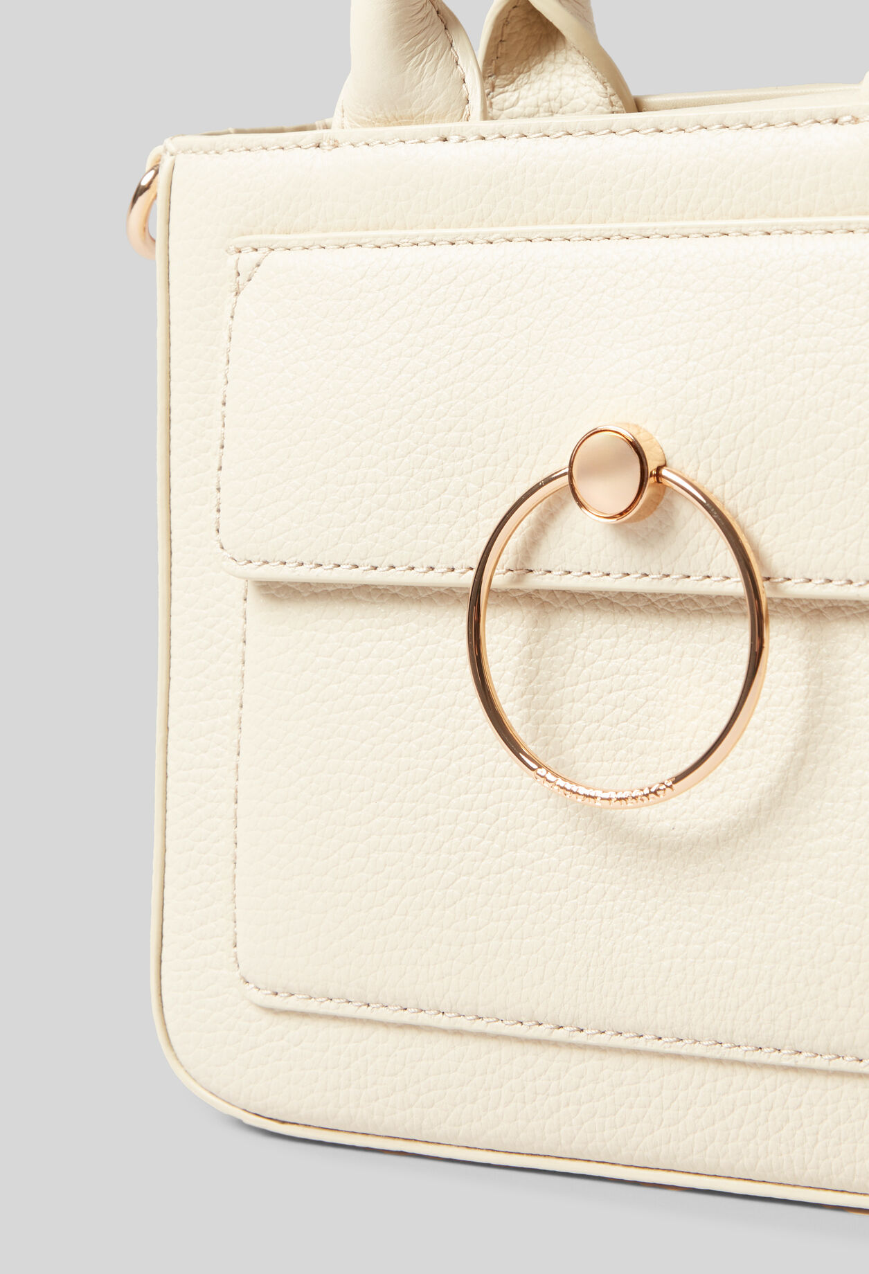Anouck grained leather chain bag 5 Anouck grained leather chain bag