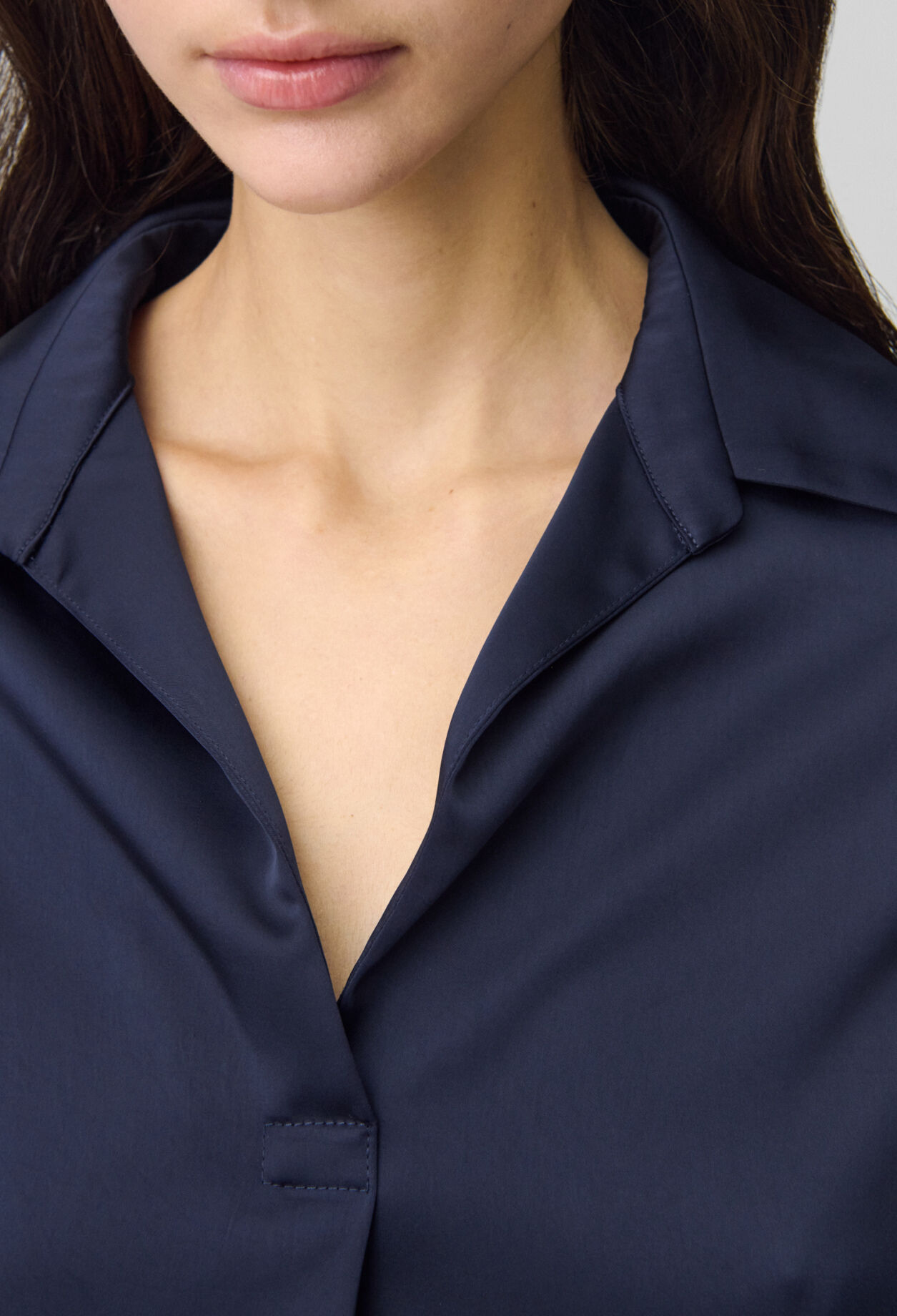 Classic Flowing Blouse 3 Classic Flowing Blouse