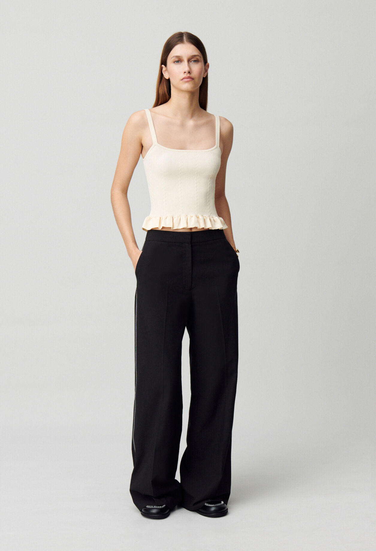 Wide-leg straight trousers 8 Wide-leg straight trousers